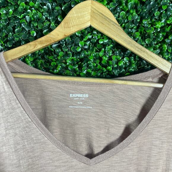 Express, Old Rose T-Shirt, Soft & Comfy, Woman’s Size XL - Picture 3 of 5